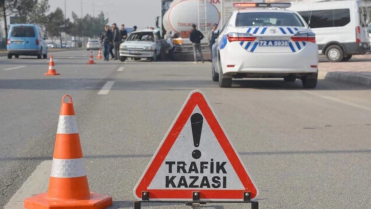 Kastamonu’da Sis ve Buzlanma Sebebiyle Zincirleme Kaza Meydana Geldi! 4 Yaralı 5