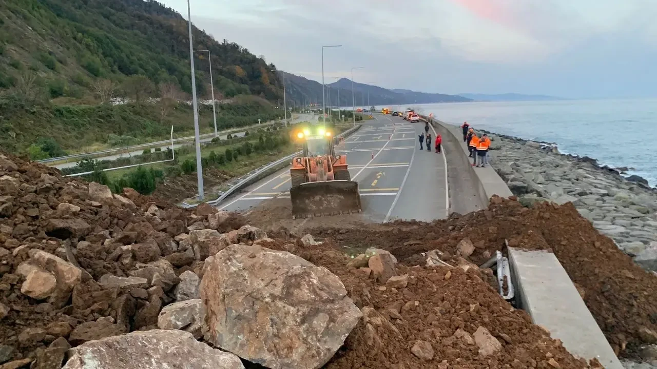 Artvin’de Heyelan Faciası! Dört Kişinin Cansız Bedeni Bulundu 6