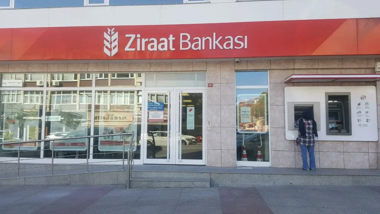 Bankkart’tan Yeni Yıl İndirim Kampanyası Başlıyor! Giyim ve Kozmetik Alışverişlerinde 2.000 TL Bankkart Lira Kazanın 3