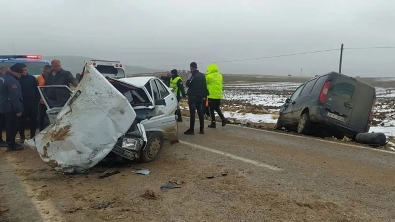 Elbistan'da Feci Kaza! 1 Ölü, 3 Yaralı 2