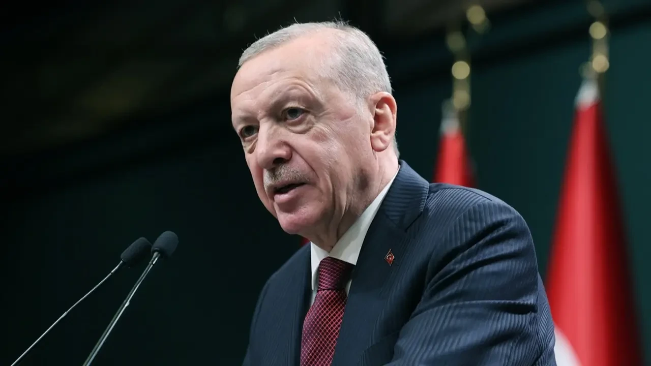 Erdoğan’dan Emekli Aylıkları Hakkında Açıklama! Emekli Maaşlarındaki Artışa Dolarla Dikkat Çekildi 3