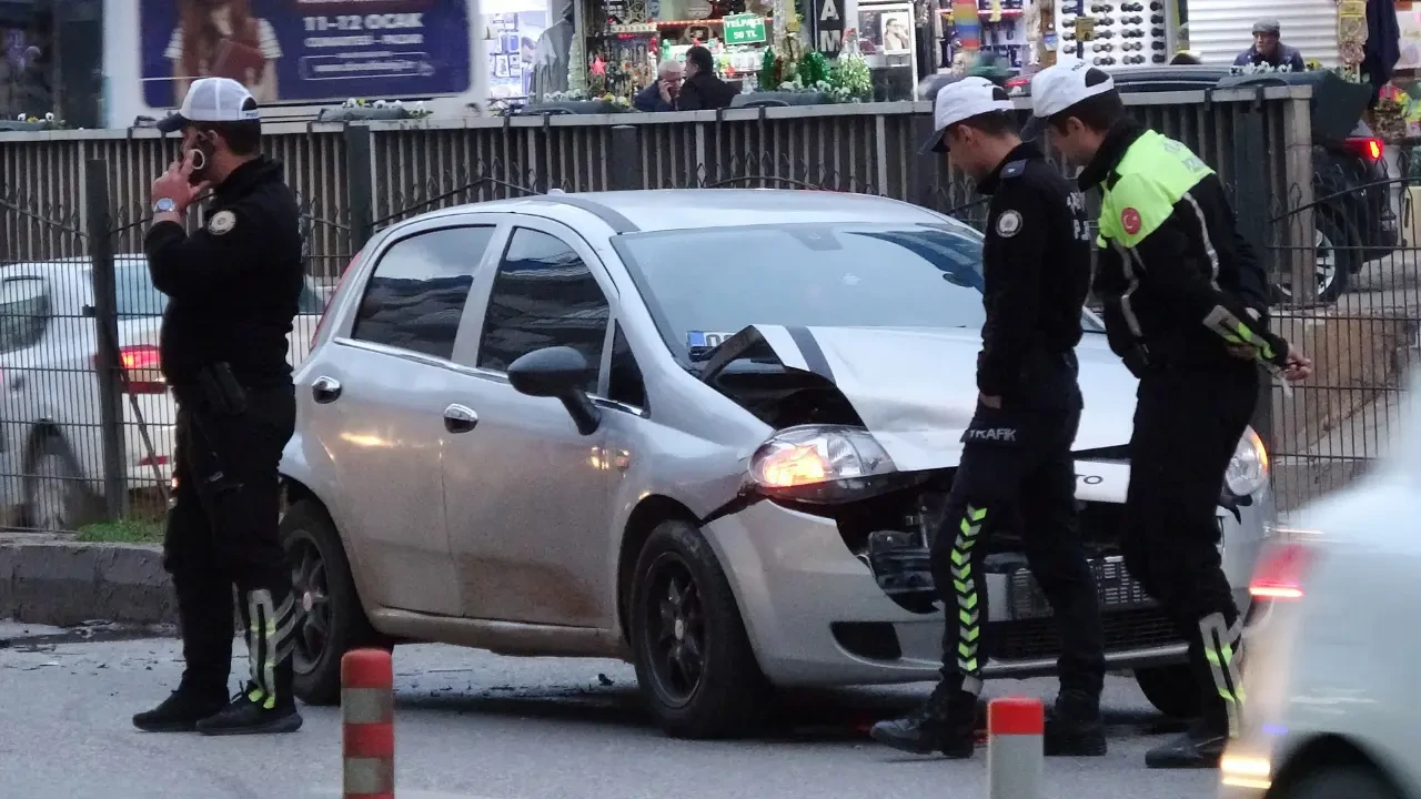 Antalya Alt Geçitte Kaza! 1 Yaralı 1