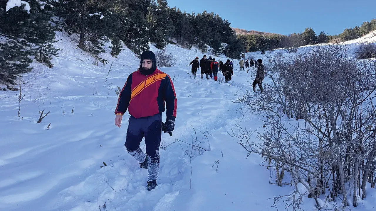 Erzurum Palandöken Dağı'nda Çığ Faciası! 16 Yaşındaki Sporcu Emre Yazgan Hayatını Kaybetti 3