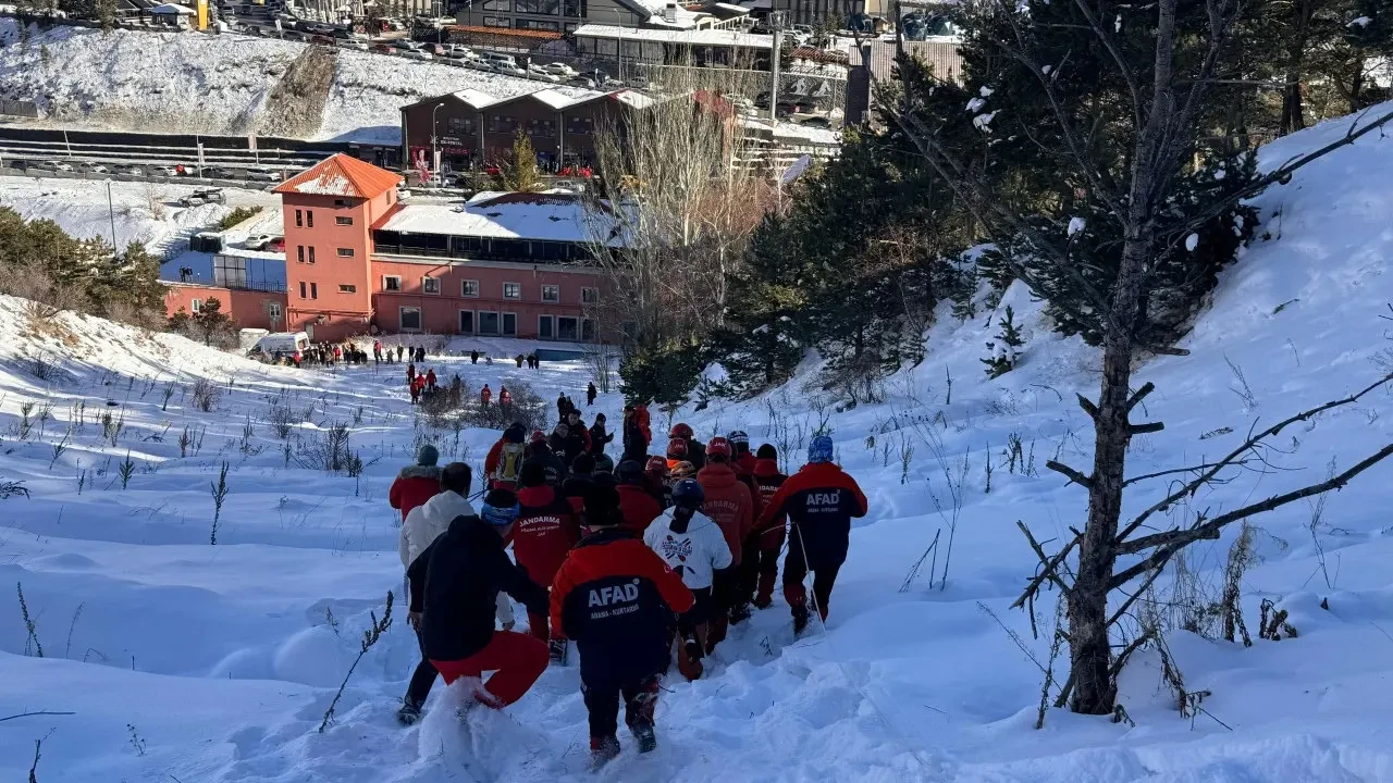 Erzurum Palandöken Dağı'nda Çığ Faciası! 16 Yaşındaki Sporcu Emre Yazgan Hayatını Kaybetti 5