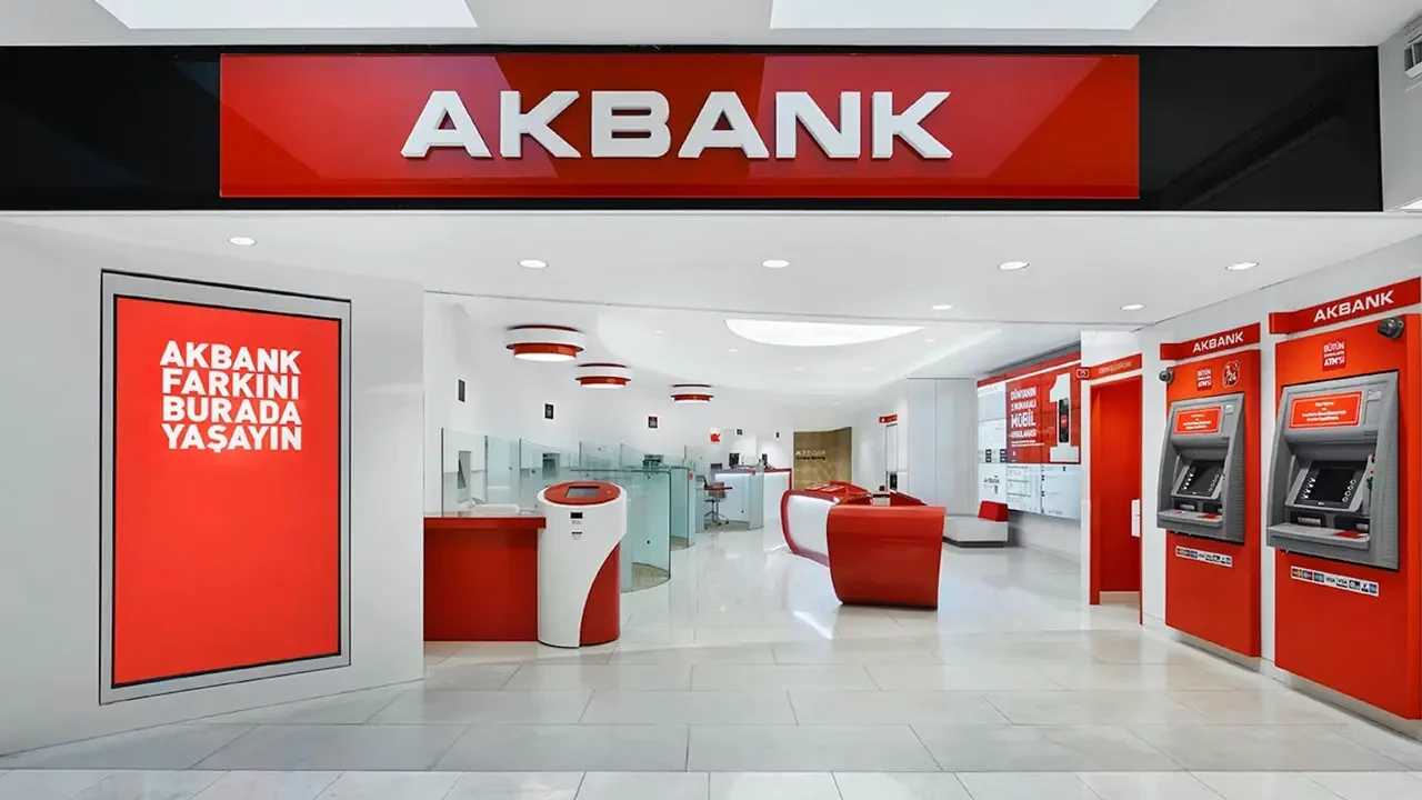 Akbank'tan yepyeni bir kampanya: Kart başvurusuyla 100.000 TL'ye kadar kredi fırsatı 5