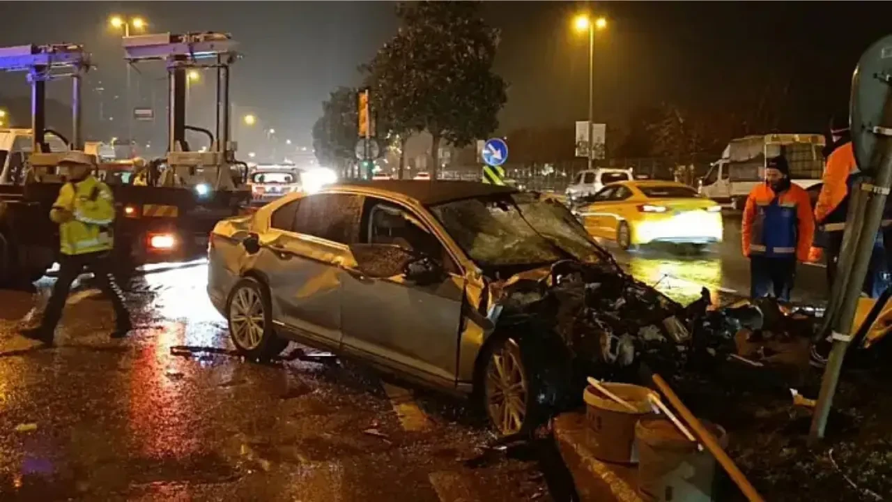 Kartal sahil yolunda feci kaza: 1'i ağır 6 yaralı 1