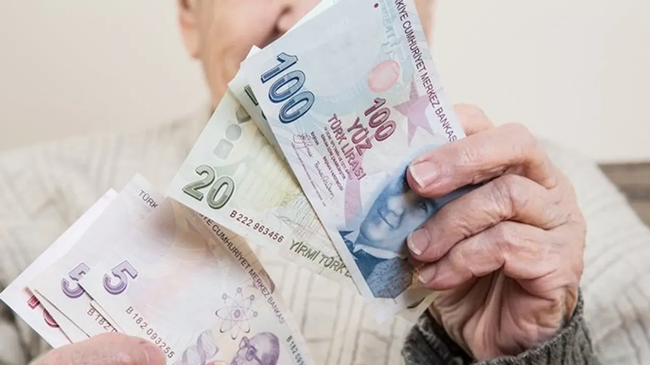 Beklenen rakam açıklandı: En düşük emekli maaşı 14 bin 469 lira oldu 2