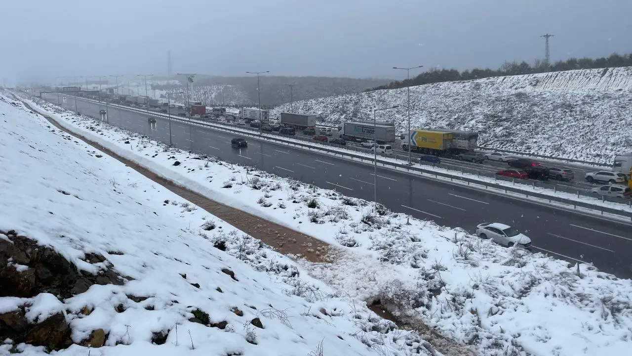 Marmara ve Ege'de kar alarmı: 13 il için sarı kodlu uyarı 4