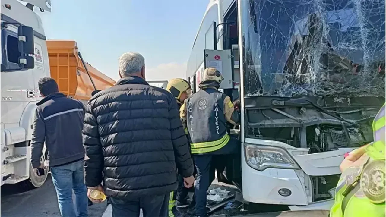 Başkent'te zincirleme kaza: 31 kişi yaralandı 3