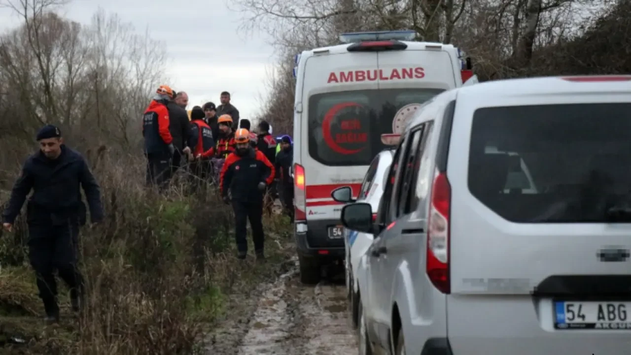 Ferizli'de balıkçının ağlarına takılan ceset kayıp gence ait çıktı 3