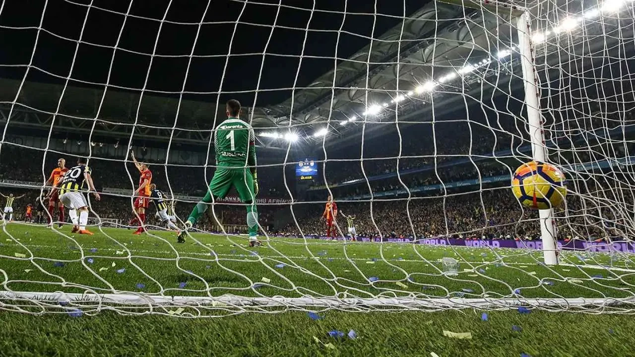 Süper Lig'in en çok gol atan futbolcuları: Listenin başındaki isim şaşırttı 6