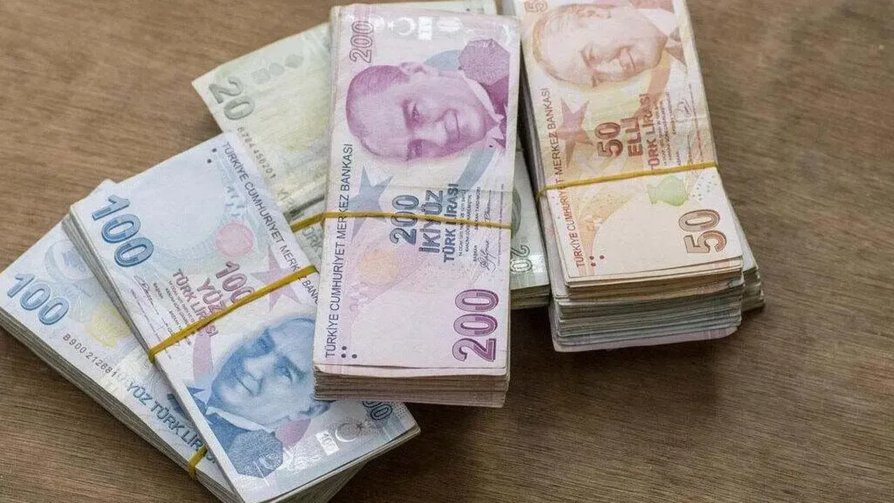 İş Bankası'ndan emeklilere özel kampanya: Emekli yakınını davet edenlere 1.000 TL hediye 1