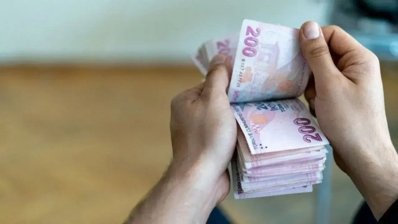 İş Bankası'ndan emeklilere özel kampanya: Emekli yakınını davet edenlere 1.000 TL hediye 3