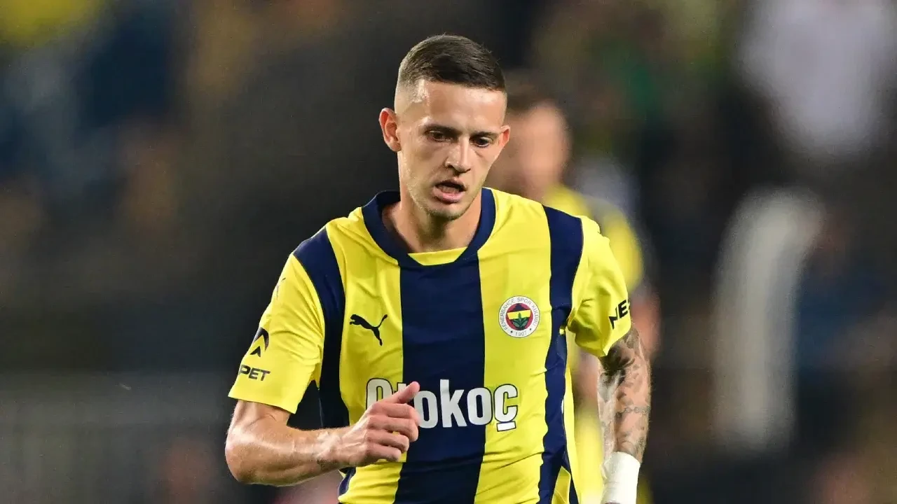 Fenerbahçe'de Szymanski krizi: Fiorentina'nın teklifi red edildi, yıldız futbolcu ısrarcı 4