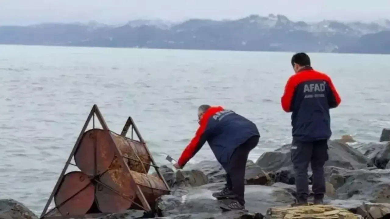 Ordu sahillerinde neler oluyor? Kimyasal atık bulunan variller kıyıya vuruyor 4