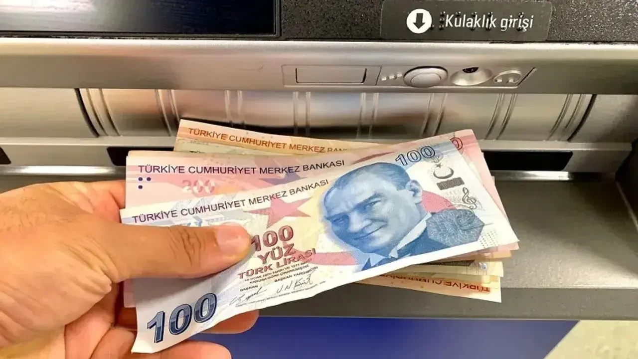 Yapı Kredi'den müşterilerine büyük kampanya: 5.000 TL geri ödemesiz 1