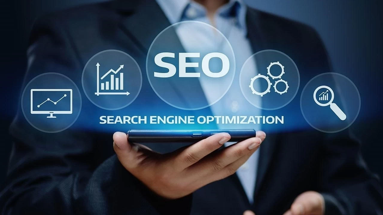 SEO Uzmanı Nedir? Ne Kadar Maaş Alır?