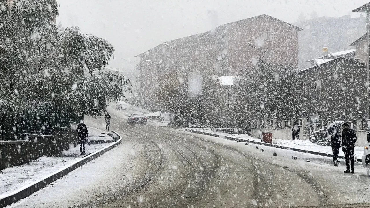 Ülke Doğusundan Batısına Dondurucu Soğuk İle Karşı Karşıya! Meteoroloji Uyarıyor