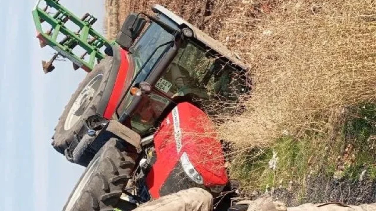 Ergani'de Traktör Devrildi! Sürücü Traktörün Altında Kalarak Hayatını Kaybetti