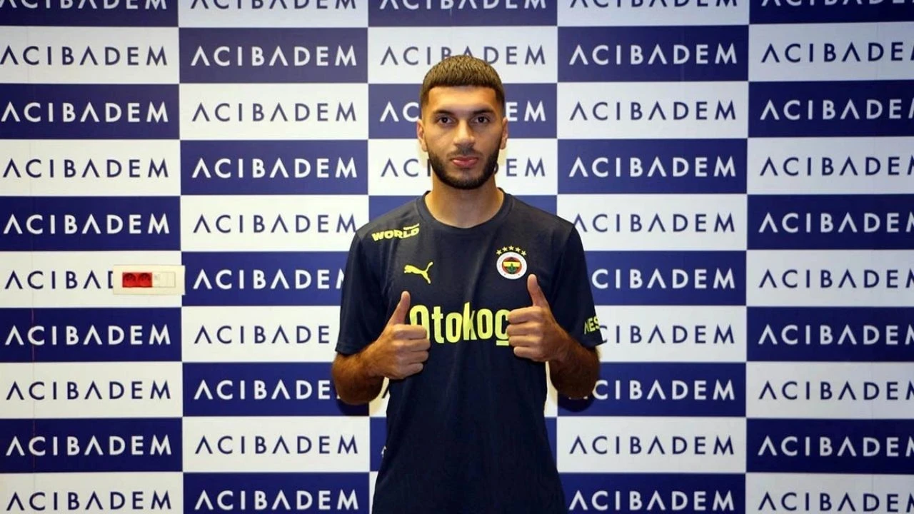 Fenerbahçe'nin Yıldızı Oğuz Aydın'dan Resital! İlk Kez İlk 11'de Çıktı, Kayseri'de İki Gol Attı