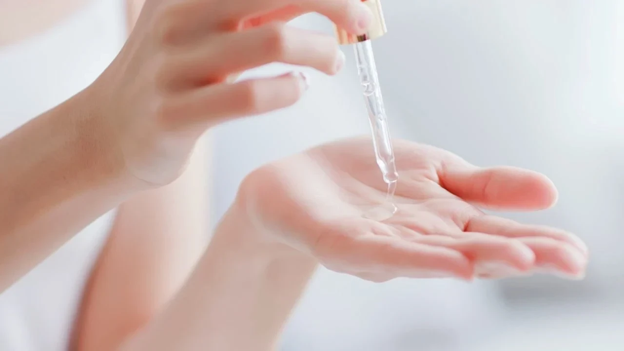 Niacinamide Nedir? Cilde Faydaları ve En Etkili Kullanım Yolu