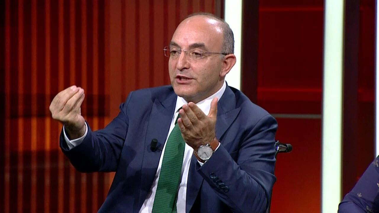 Ayhan Oğan Kimdir? Türkiye'nin Politik Sahnesinde Öne Çıkan Bir İsim