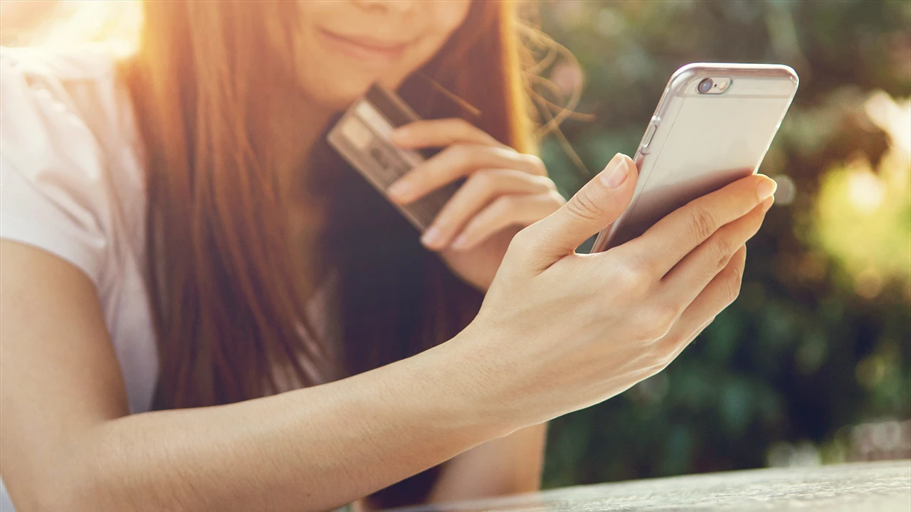 Cep Telefonu Satışında Yeni Düzenleme! Tüketici Kredileri ve Taksit Sayısında Değişiklik