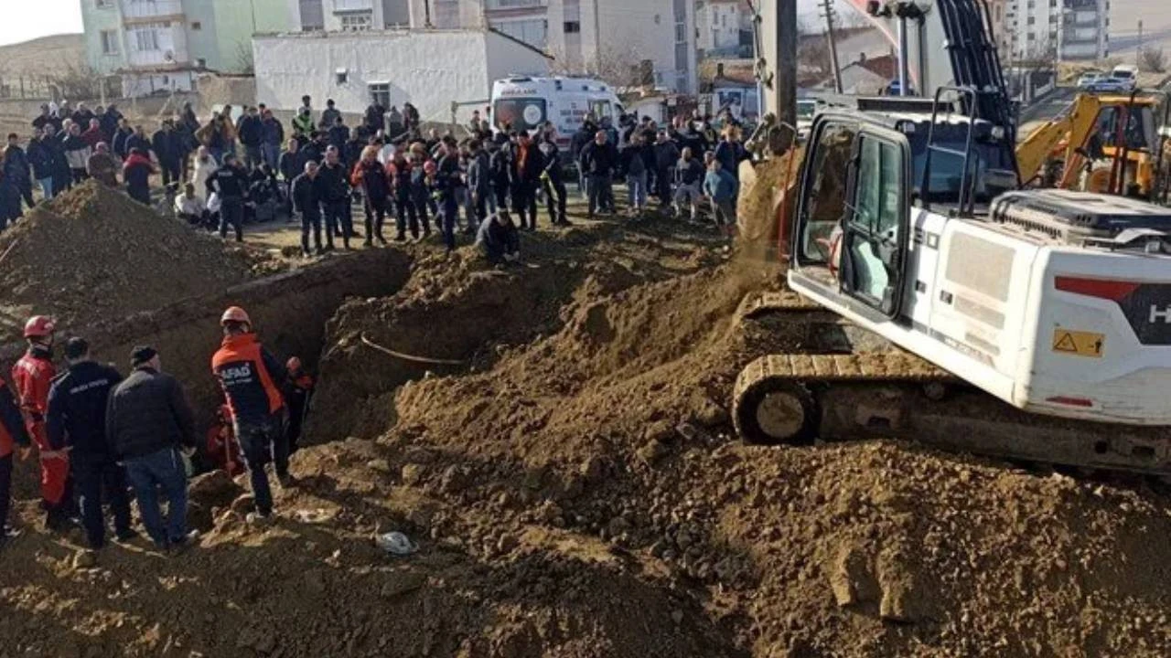 Polatlı'da inşaatta göçük: Bir işçi hayatını kaybetti, bir işçi hala kayıp