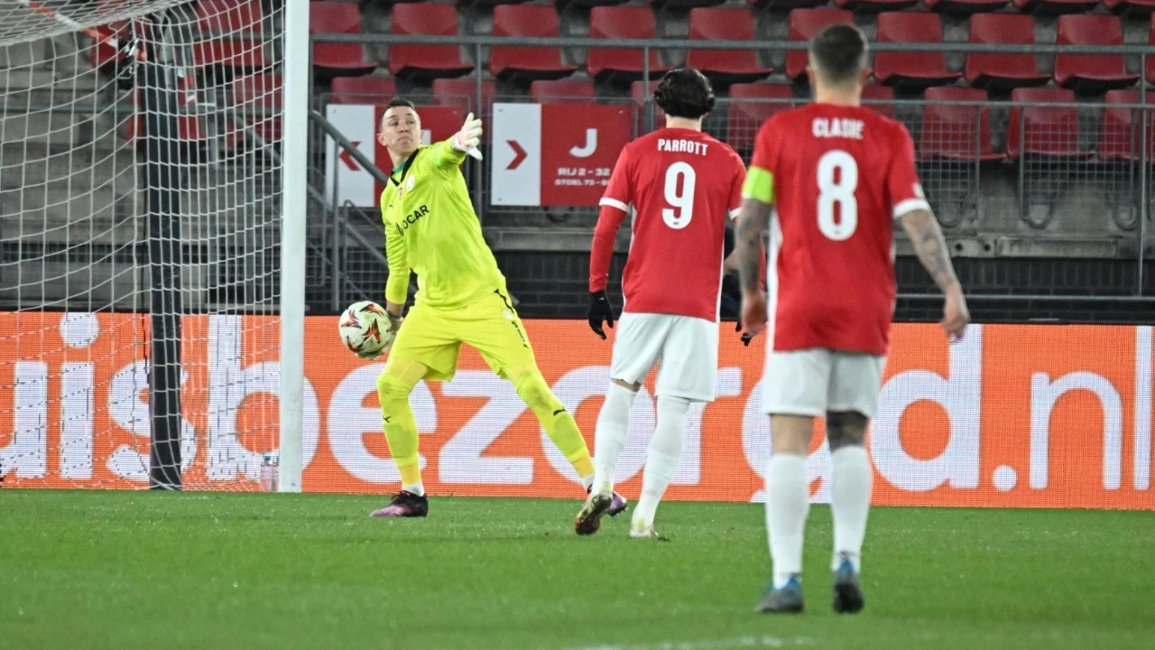 Muslera röportajı yarıda kesti: Sorulan soruya çıldırdı