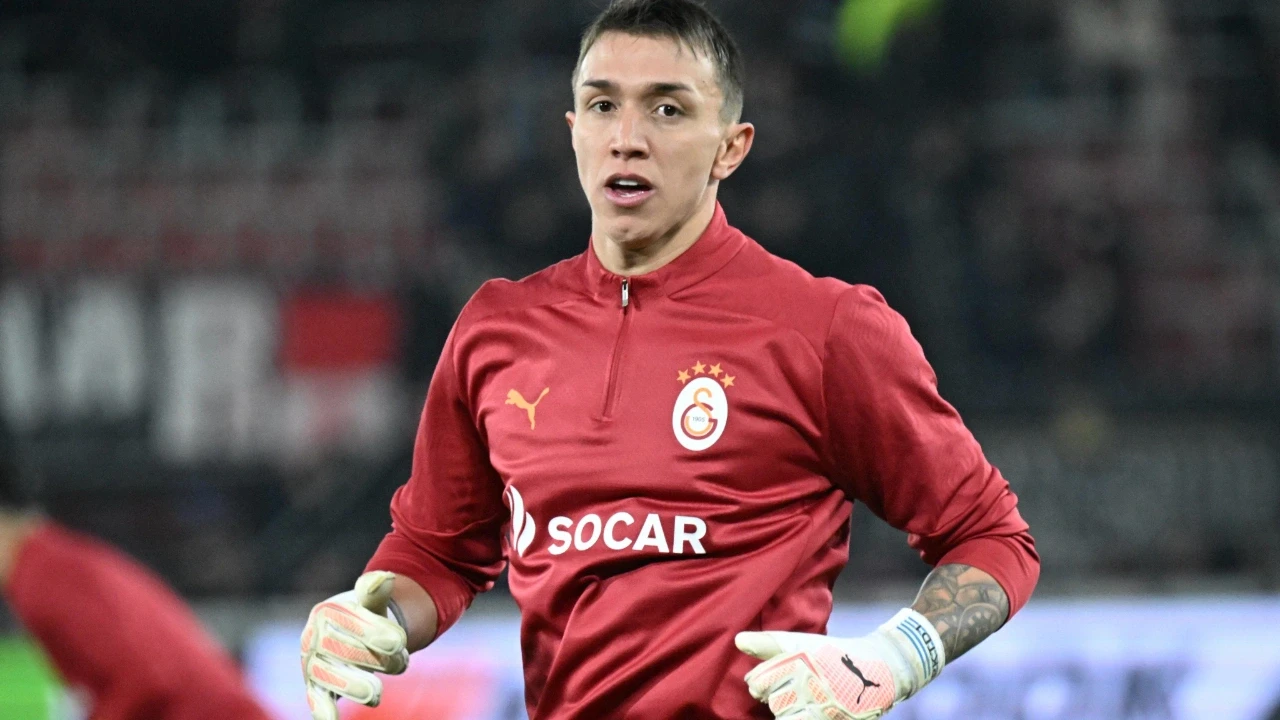 Muslera'nın yerine sürpriz isim: Temsilcisi İstanbul'a geldi