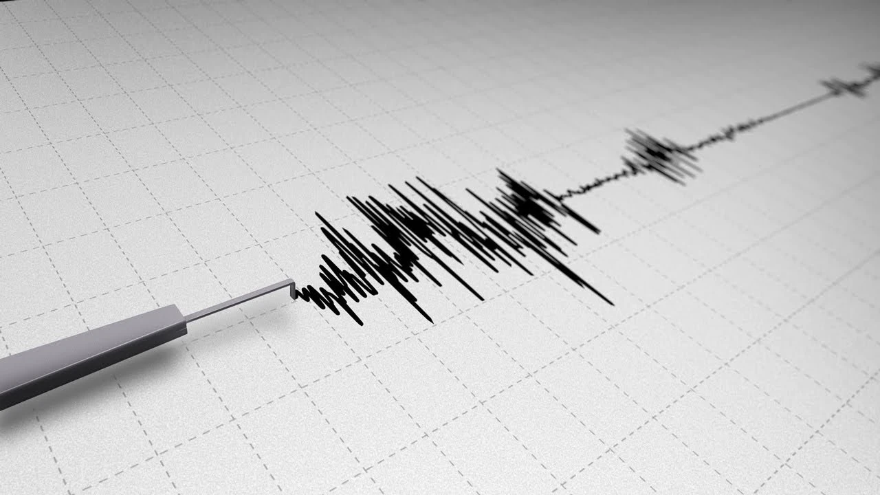 Ege Denizi'inde üst üste iki büyük deprem: Olağanüstü hal ilan edildi