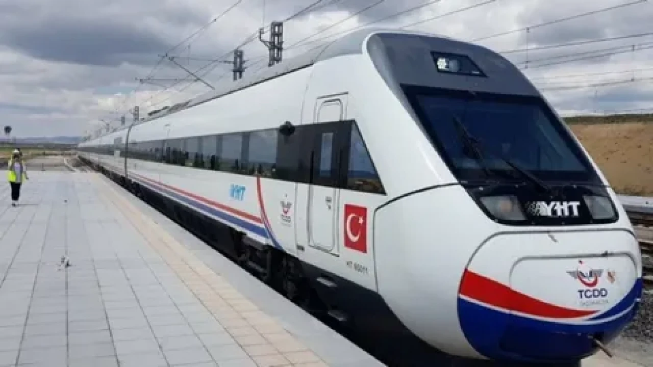 Bakan Uraloğlu, hızlı tren hattı projesini açıkladı