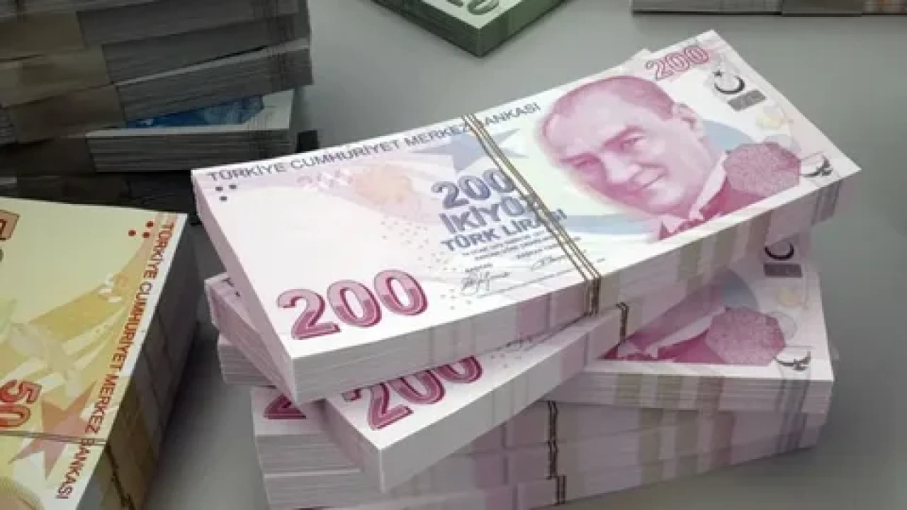 Yeni banknotlarda imza değişikliği dikkat çekti