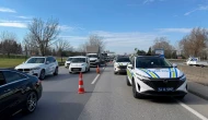 Sakarya'da iki tır çarpıştı: Hurdaya dönen araçtan mucizevi kurtuluş