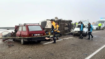 Kırşehir'de zincirleme kaza: 3 ölü, 18 yaralı