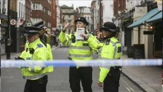 Londra’da Regent Caddesi’nde bomba paniği: Şüpheli araç incelendi