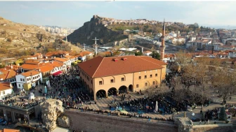 Hacı Bayram-ı Veli camii'de miraç kandili coşkusu