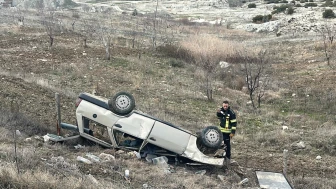 Uşak’ta takla atan otomobil: Sürücü ağır yaralandı