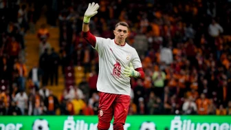 Fernando Muslera'dan çarpıcı ayrılık açıklamaları: "Hedefim Uruguay şampiyonluğu"