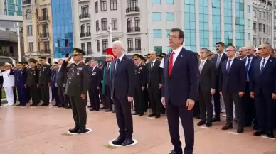 Siyaset Çevresi Taksim Meydanında Bir Araya Geldi