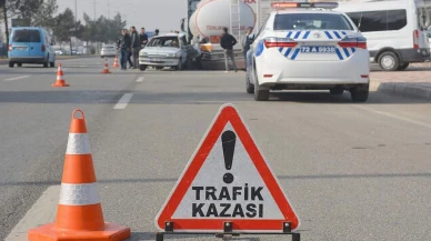 Gaziantep'te tırla minibüs çarpıştı: 2 kişi öldü, 5 kişi yaralandı