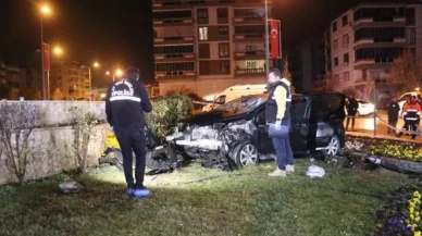 Denizli'de Kaza: Kavşağı Dönemeyen Sürücü Feci Şekilde Can Verdi!