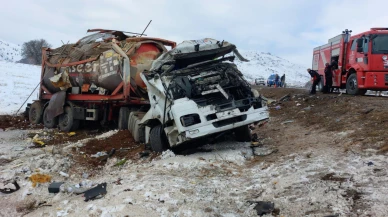 Kahramanmaraş'ta yakıt tankeri şarampole devrildi: 1 yaralı