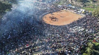 43. Uluslararası Efes Selçuk Deve Güreşleri festivali coşkuyla gerçekleşti