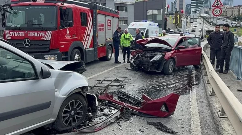 Maltepe’de Korkutan Kaza! 5 Yaralı!