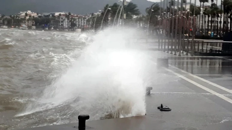 Meteoroloji Duyurdu! Yarın İçin Fırtına Uyarısı Geldi