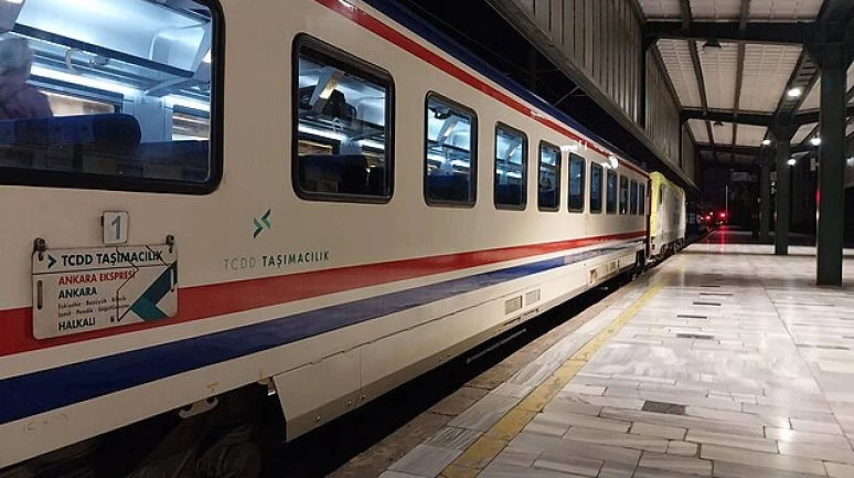 Ankara Polatlı’da Tren Kazası! Makinistin Dikkati Olası Felaketi Önledi