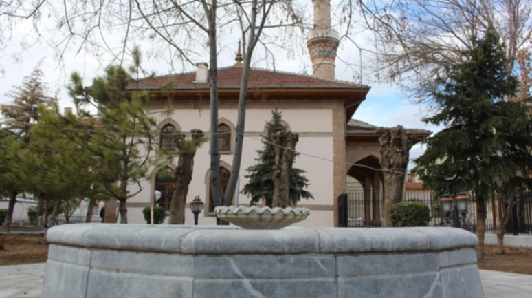 Nakipoğlu Camii Nerede? Tarihi ve Mimari Özellikleri