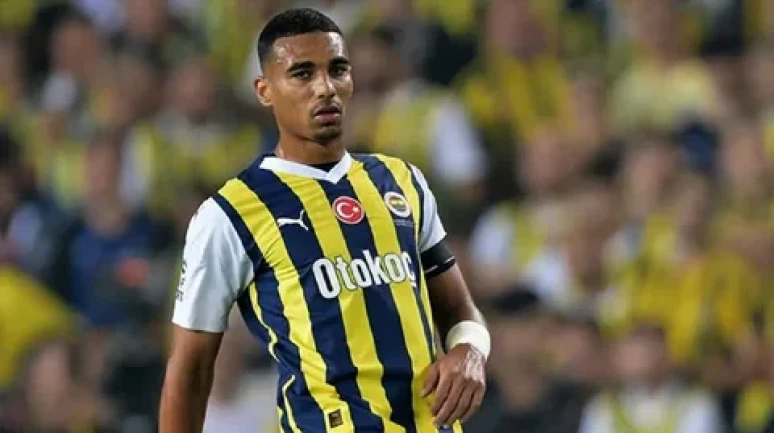 Fenerbahçe'de transfer hız kesmeden devam ediyor: Ayrılıklar peş peşe geliyor