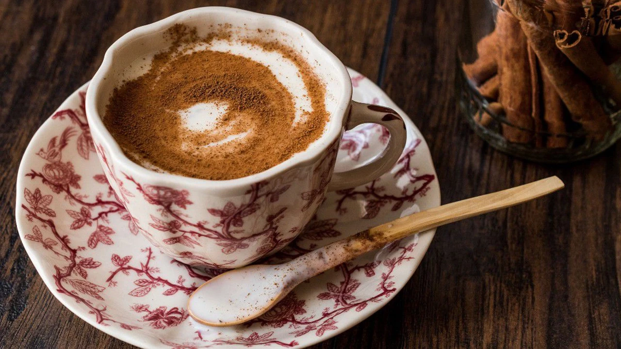 Salep Nedir? Lezzetli Salep Tarifi Nasıl Yapılır?